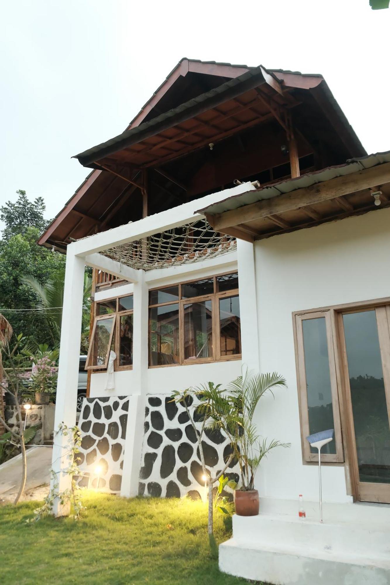 מלון טטבאטו Alora House Lombok Tete Batu מראה חיצוני תמונה